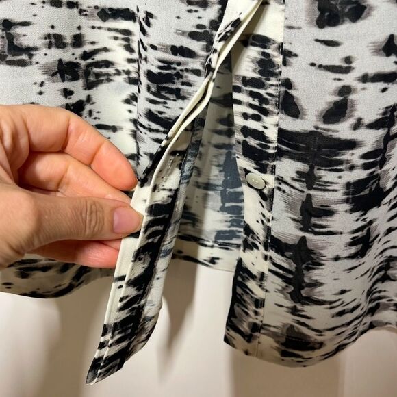 Escada Sport Nerlisa Long Sleeve Blouse Fantasy Abstract Black & White Print 6 - Picture 7 of 16